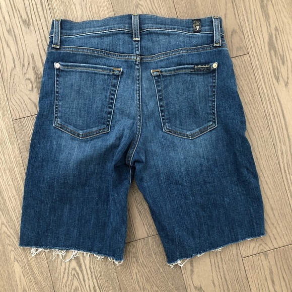 7 for All Mankind High Rise Bermuda Denim Shorts Size 27 - Picture 2 of 7